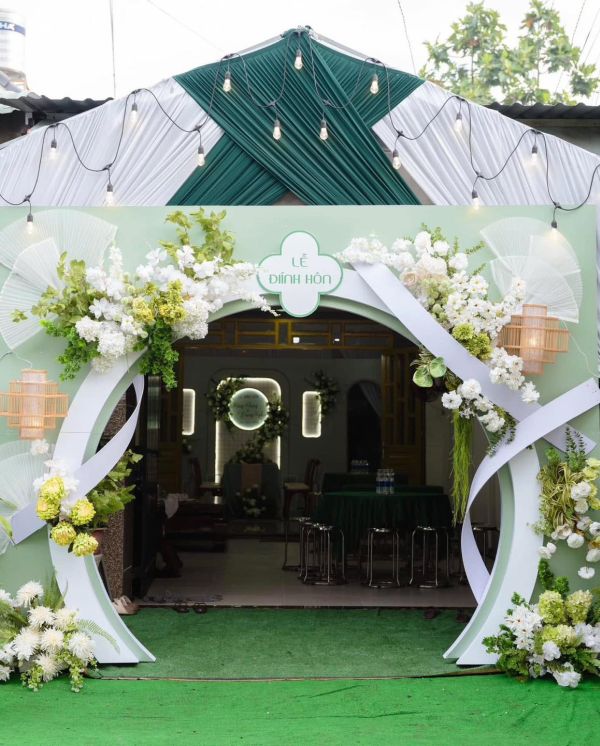 cổng hoa cưới hiện đại