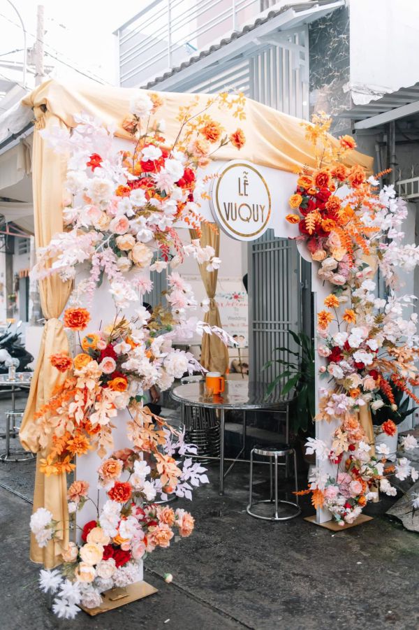 cổng hoa cưới truyền thống