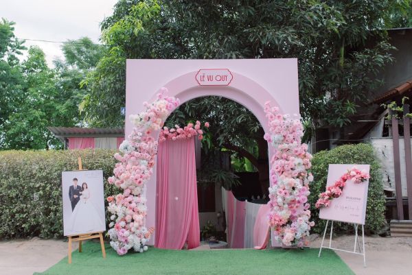 cổng hoa cưới hiện đại