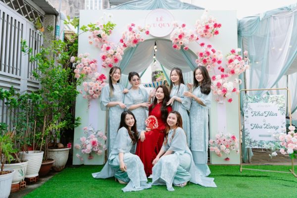 cổng hoa cưới hiện đại