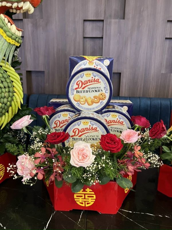 tráp dạm ngõ bánh danisa