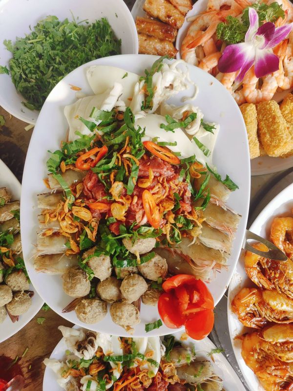 nấu tiệc cưới tại nhà