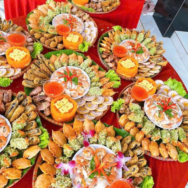 nấu tiệc cưới tại nhà