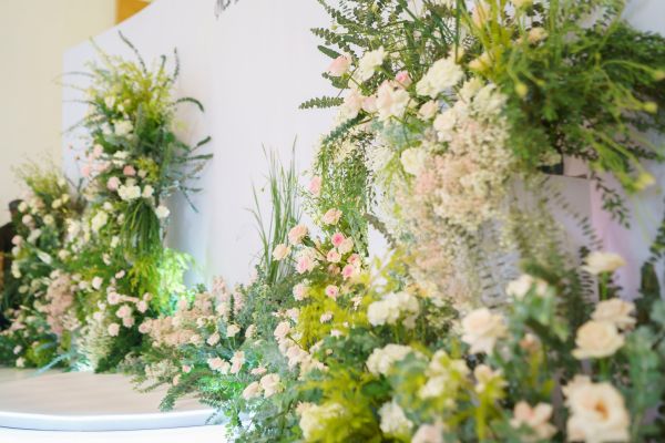 trang trí tiệc cưới nhà hàng