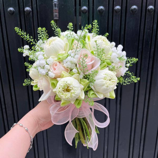 hoa cưới pastel