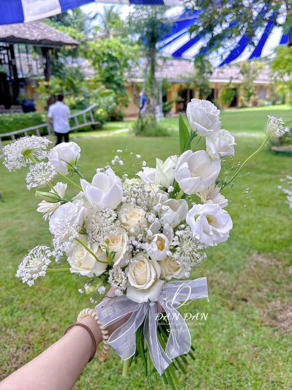 hoa-cuoi-cam-tay-quan-6-6 hoa cưới cầm tay