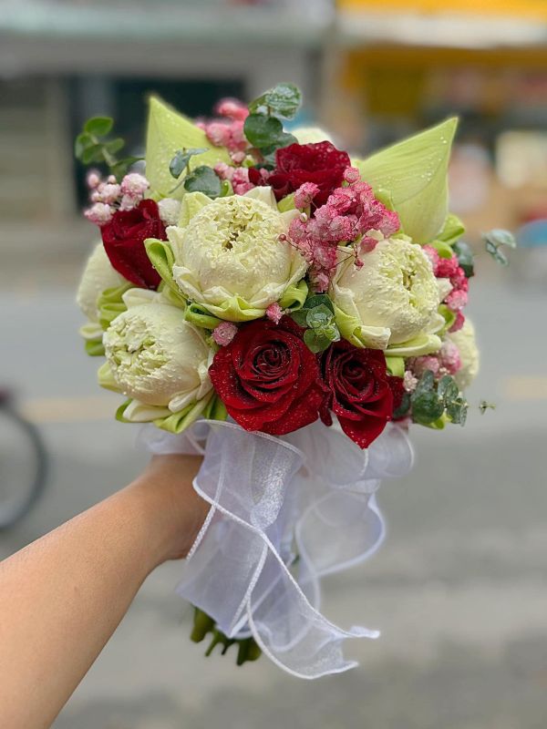hoa cưới cầm tay